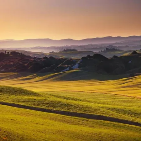 Charming With Pool And Countryside Views Apartment